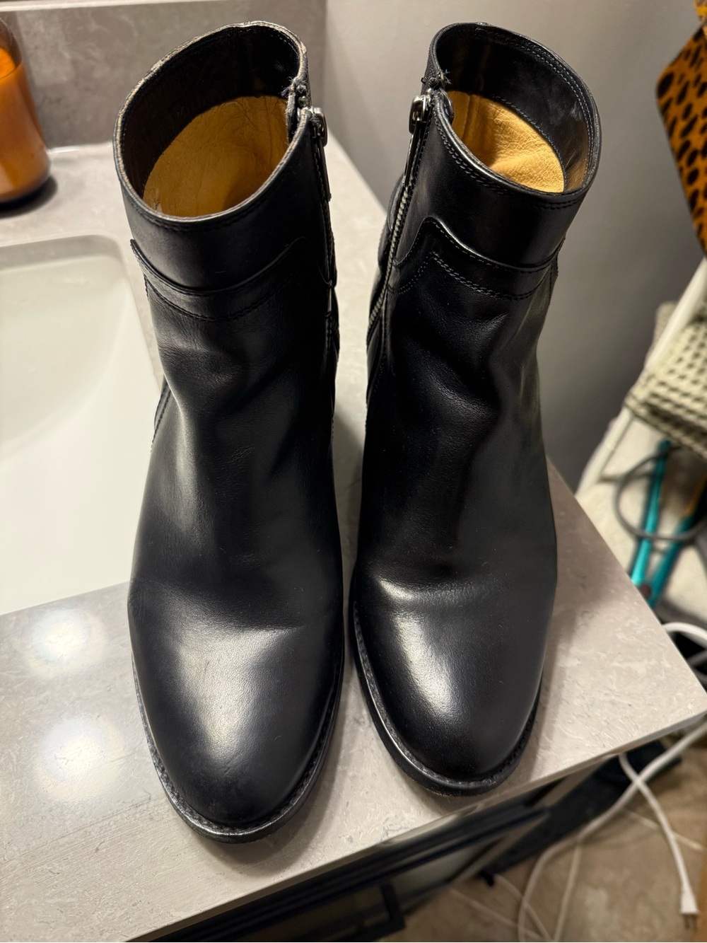 Frye Janis Shield Western size 8 Black Leather Ankle Booties Buckle stack heel - Picture 8 of 15
